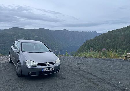 VW Golf Volkswagen 1.9 TDI DPF Goal