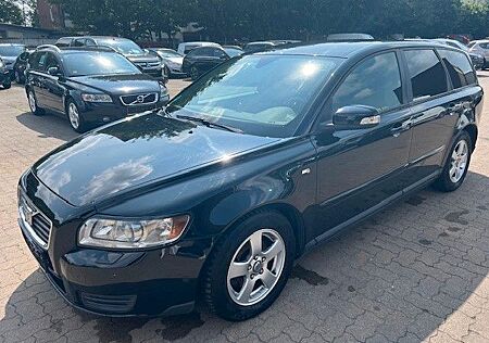 Volvo V50 Kombi 1.6 D Drive Kinetic TÜV 06.2026
