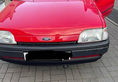 Ford Fiesta 1.1 Classic / 1. Hand