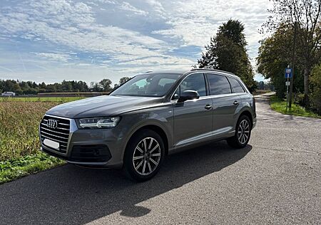Audi Q7 3.0 TDI quattro tiptronic -
