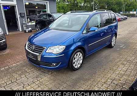 VW Touran Volkswagen Highline Sitzhzg Tempmt AHK Tüv Neu