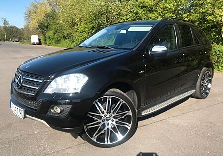 Mercedes-Benz ML 300 CDI 4MATIC BlueEFF. Grand Edition Gra...