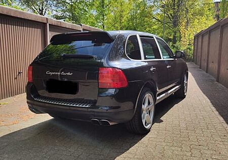 Porsche Cayenne Turbo wenig km