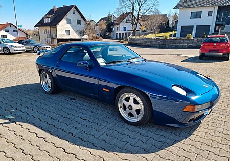 Porsche 928 S