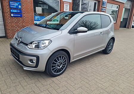 VW Up Volkswagen ! move !BMT R-Kamera ,SHZ, Schiebedach