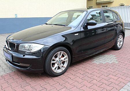 BMW 116i (NAVI / SHZ / PDC / LEDER / el.Schiebedach)