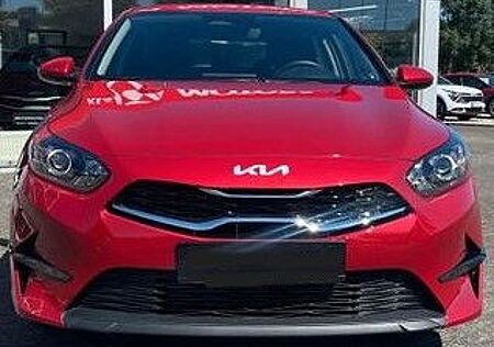 Kia Cee'd CEED 1.5 T-GDI Vision