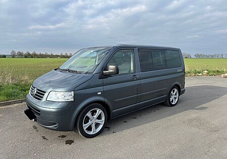 VW T5 Multivan Volkswagen