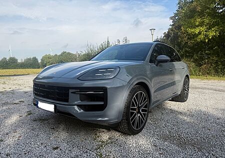 Porsche Cayenne S, Jahresfahrzeug, Hinterachslenkung