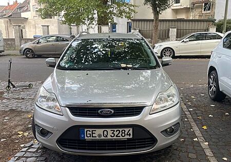 Ford Focus 1,6 Black Magic Turnier Black Magic