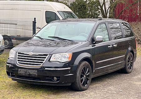 Chrysler Grand Voyager Limited 7 Sitze Leder Navi Xenon