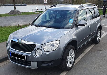 Skoda Yeti 2.0 TDI Zahnriemen TüV neu Leder Scheckh.