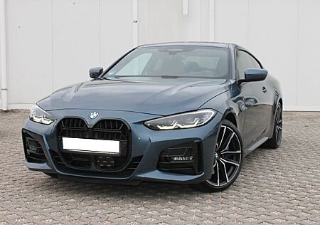 BMW 430i Coupé M Sport 19" HeadUp DrAssProf Glasdach