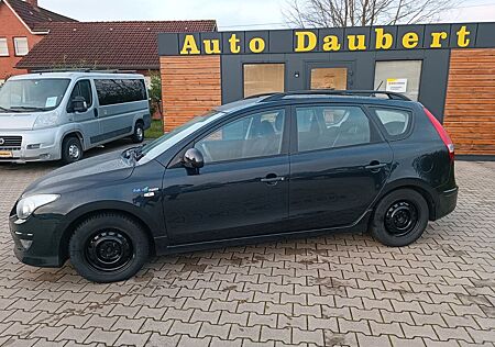 Hyundai i30 Kombi 1.4+KLima+EFH+ZV/FB+EU5+4WR+Garantie