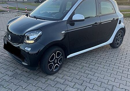Smart ForFour 0.9 1. Hand 90ps Top gepflegt!