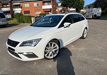 Seat Leon ST 1.5 TSI DSG FR Black Matt *TÜV Neu*
