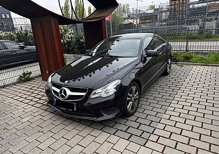 Mercedes-Benz E 200 Coupé -