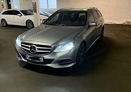 Mercedes-Benz E 200 BlueTEC T -