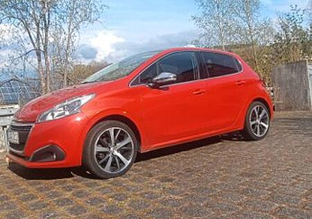 Peugeot 208 1.2 Allure PureTech 110 EAT6 S & S Allure