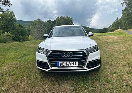 Audi Q5 40 TDI S tronic quattro -