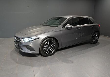 Mercedes-Benz A 200 d W-Paket PDC SHZ SpurH LED LM AUT AHK