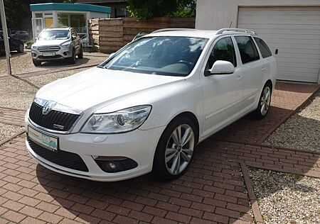 Skoda Octavia Combi RS Klima/Navi/Xenon/BT/PDC/Tempom.