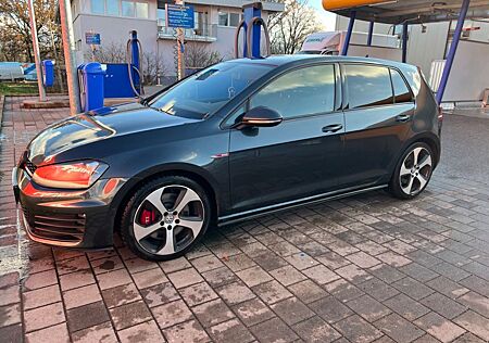 VW Golf Volkswagen 2.0 TSI DSG BMT GTI Performance GTI Per...