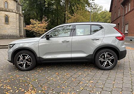 Volvo XC 40 XC40 B3 Plus Dark +Google+Pano+AHK+Garantie
