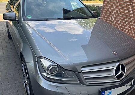Mercedes-Benz C 200 CDI T BlueEFFICIENCY -