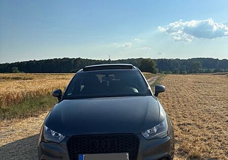 Audi A1 1.4 TFSI S tronic S line Sportback S line