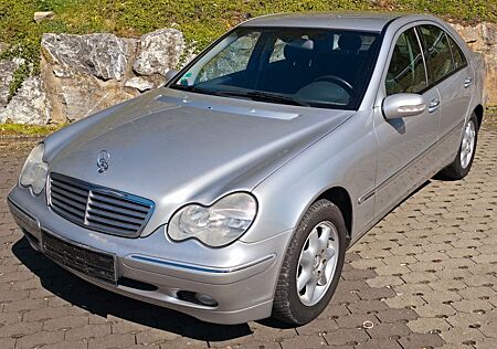 Mercedes-Benz C 180 Lim. Kompressor Klima Tempomat Sitzheizung