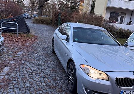 BMW 528i 3.0 6 Zylinder 258 ps