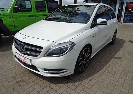 Mercedes-Benz B 180 Night Paket-Xenon-Navi-Bluet.-SHz-Tempom