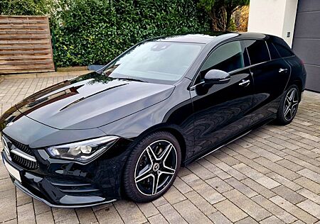 Mercedes-Benz CLA 220 Shooting Brake CLA 220 ShootingBrake sehr gepfelgt
