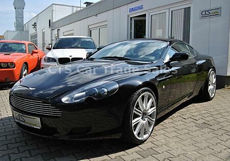 Aston Martin DB9 Coupé Onyx/Oxblood/