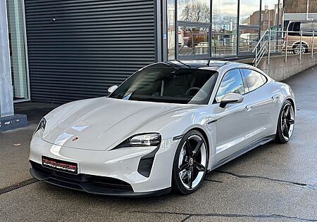Porsche Taycan GTS / Matrix / Carbon / Wärmepumpe