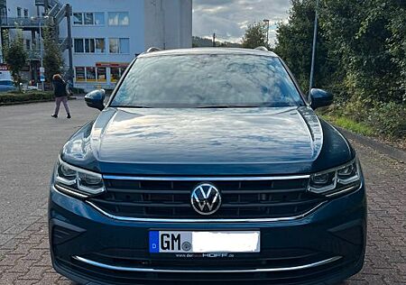 VW Tiguan Volkswagen 2.0 TDI SCR DSG 4MOTION Life Life
