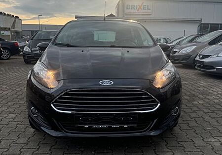 Ford Fiesta Sync Edition*PDC*Scheckheft*