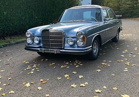 Mercedes-Benz 300