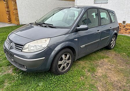 Renault Grand Scenic 2.0 16V 7-Sitzer mit LPG