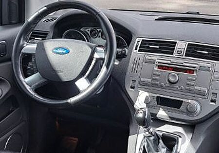 Ford Kuga 2,0 TDCi 4x4 Titanium Titanium
