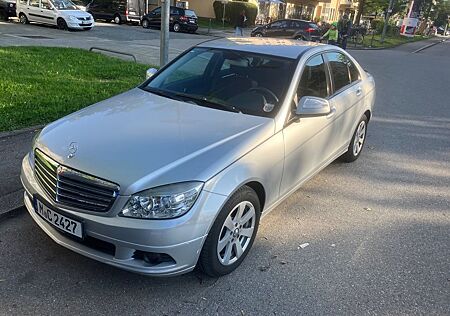 Mercedes-Benz C 180 Kompressor W204 top Zustand wenig km