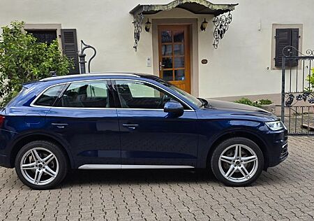 Audi Q5 2.0 TFSI S tronic quattro sport - AHK