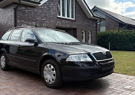 Skoda Octavia Combi 1.6 Ambiente Ambiente