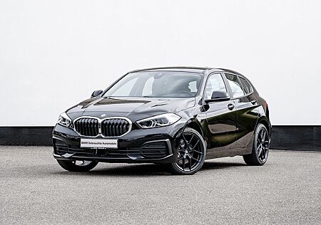 BMW 118i **nur 25km** Head-Up DAB Navi