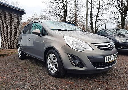 Opel Corsa D Satellite / 1.Hand / Klima / Allwetter