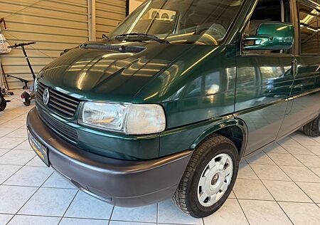 VW T4 Multivan Volkswagen Benzin Autom AHK Tisch Bett TÜV Neu