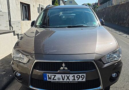 Mitsubishi Outlander 2.2 DI-D+ MIVEC Motion 2WD Motion
