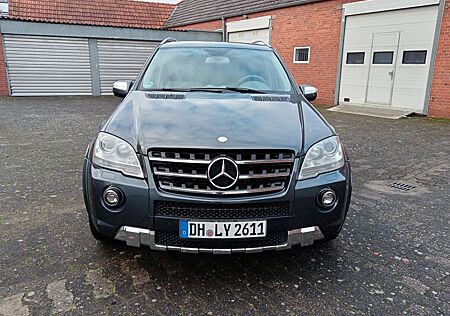 Mercedes-Benz ML 63 AMG ML -Klasse /ABSOLUT VOLL