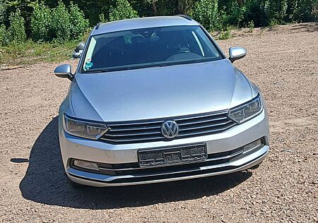 VW Passat Variant Volkswagen 2.0 TDI DSG Trendline Variant...